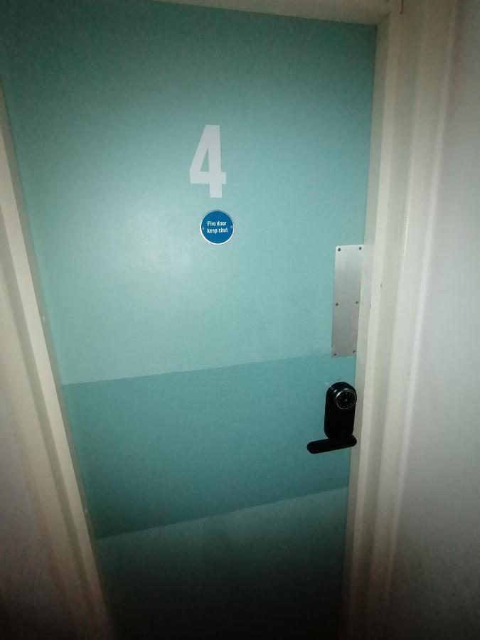 Seadragon Backpackers Brighton Exterior photo